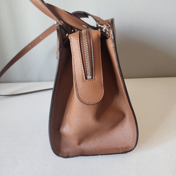 Marc Jacobs Satchel/Crossbody "LIKE NEW" - Picture 5 of 16